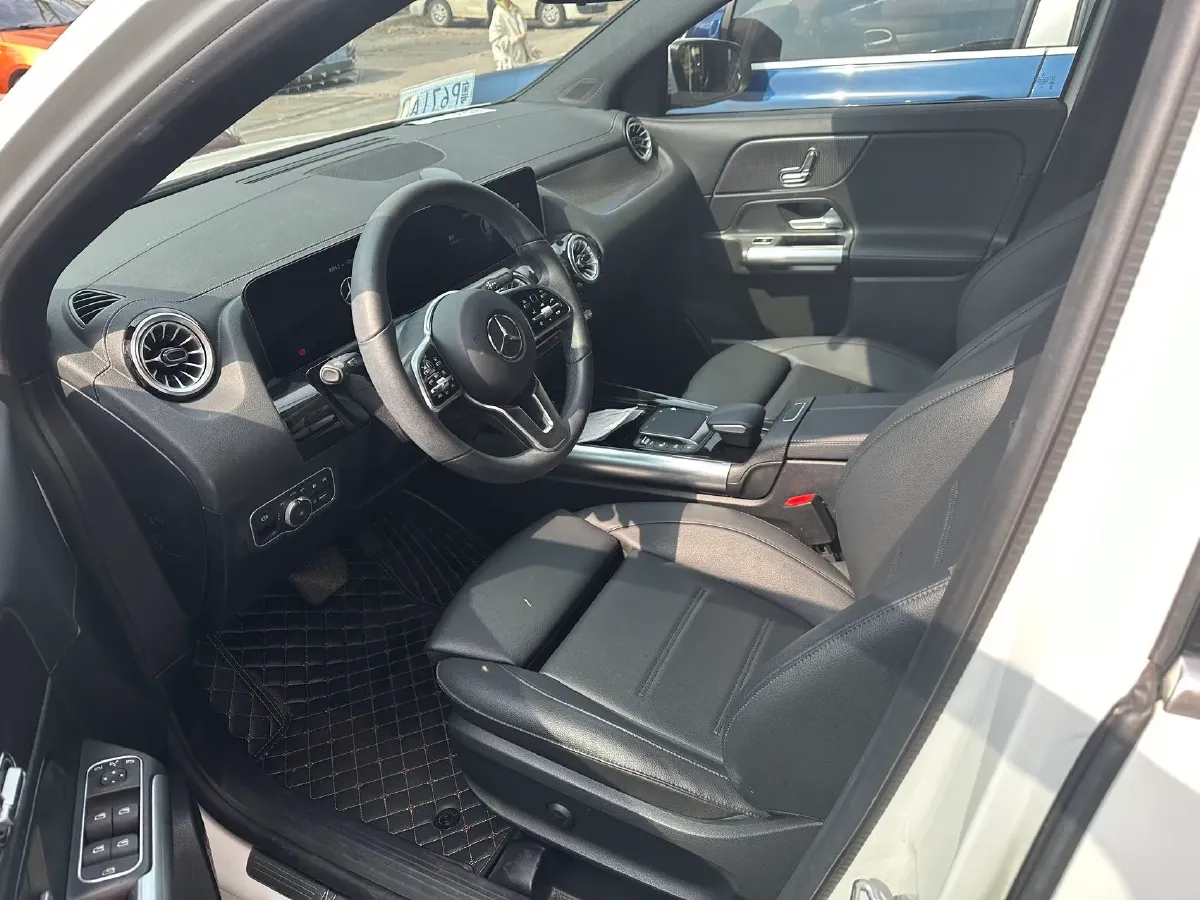 2023 Mercedes-Benz GLA Class 2.0T 190HP L4 8DCT,autocango,china used car exporter,china ev exporter,chinese used car exporter,chinese used ev exporter