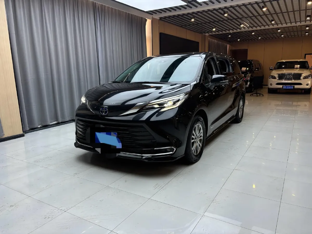 2023 Toyota Sienna 2.5L 189HP L4 E-CVT Hybrid,autocango,china used car exporter,china ev exporter,chinese used car exporter,chinese used ev exporter