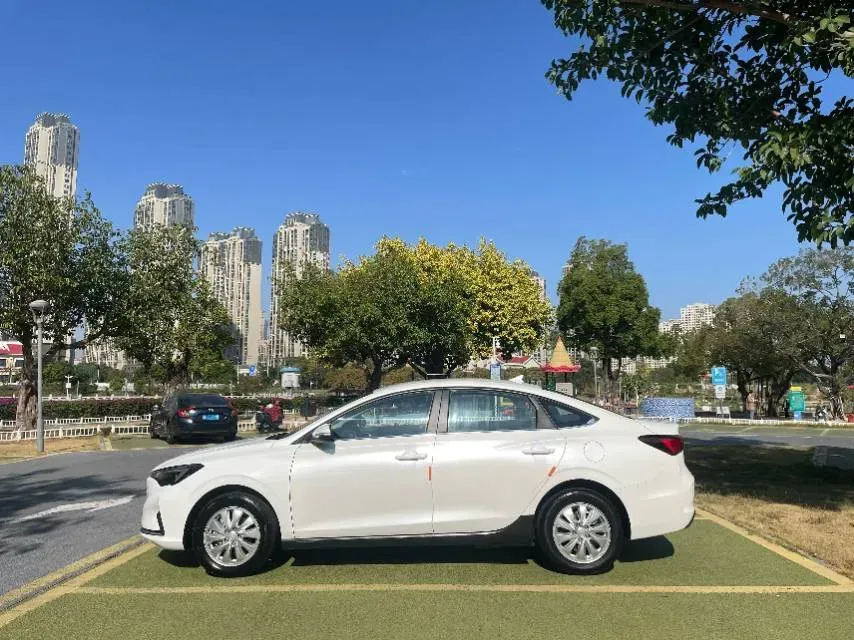 2022 ChangAn Eado BEV 47.78KWH,autocango,china used car exporter,china ev exporter,chinese used car exporter,chinese used ev exporter