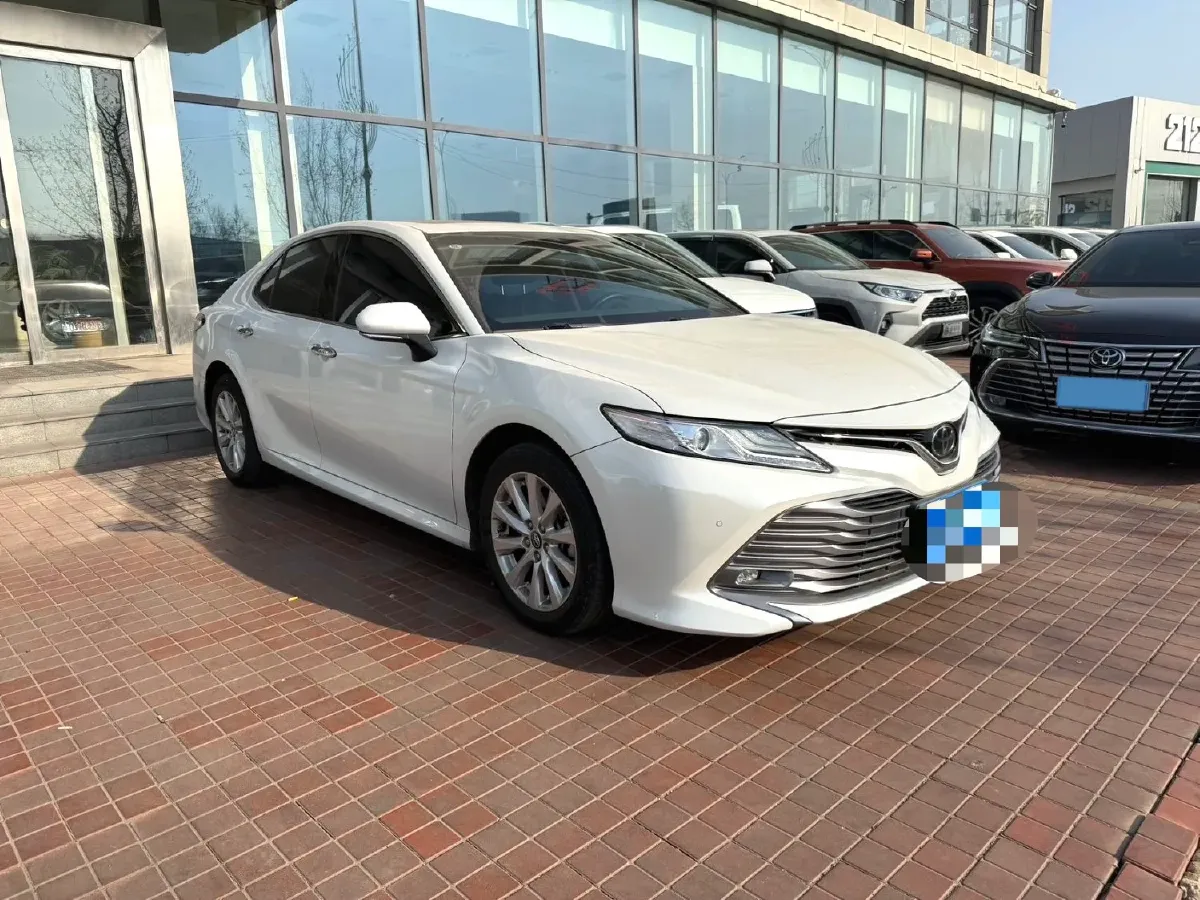 2019 Toyota Camry 2.0L 178HP L4 CVT,autocango,china used car exporter,china ev exporter,chinese used car exporter,chinese used ev exporter