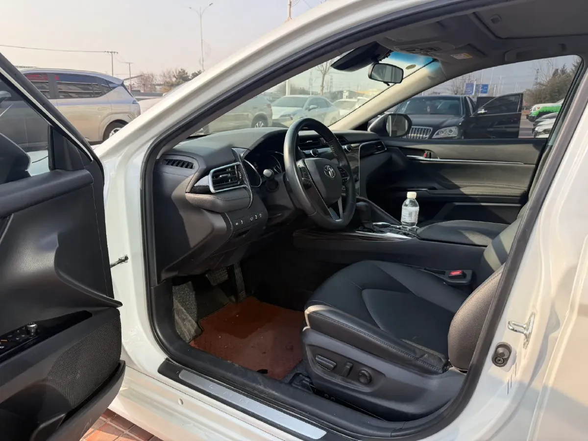 2019 Toyota Camry 2.0L 178HP L4 CVT,autocango,china used car exporter,china ev exporter,chinese used car exporter,chinese used ev exporter