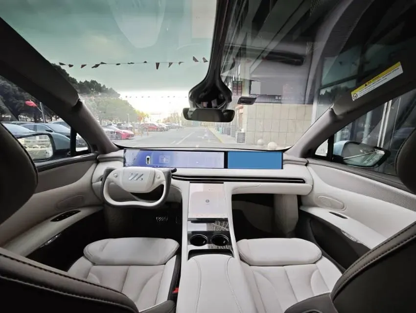 2023 IM LS7 BEV 90KWH,autocango,china used car exporter,china ev exporter,chinese used car exporter,chinese used ev exporter