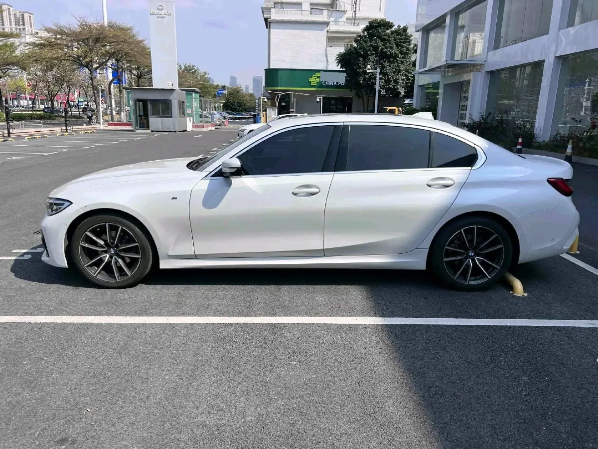 2021 BMW 3 Series 2.0T 184HP L4 8AT,autocango,china used car exporter,china ev exporter,chinese used car exporter,chinese used ev exporter