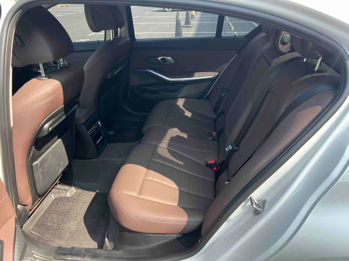 2021 BMW 3 Series 2.0T 184HP L4 8AT,autocango,china used car exporter,china ev exporter,chinese used car exporter,chinese used ev exporter