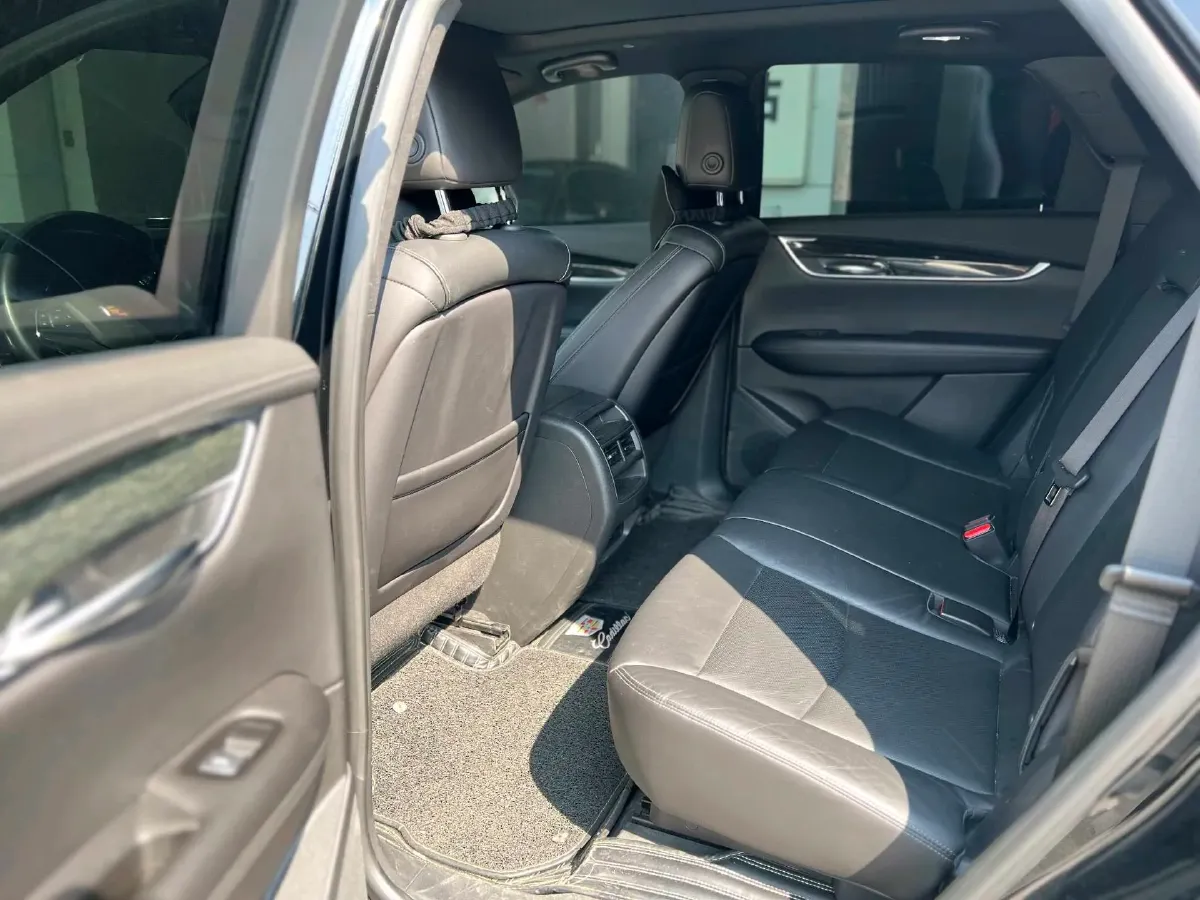 2020 Cadillac XT5 2.0T 241HP L4 9AT,autocango,china used car exporter,china ev exporter,chinese used car exporter,chinese used ev exporter