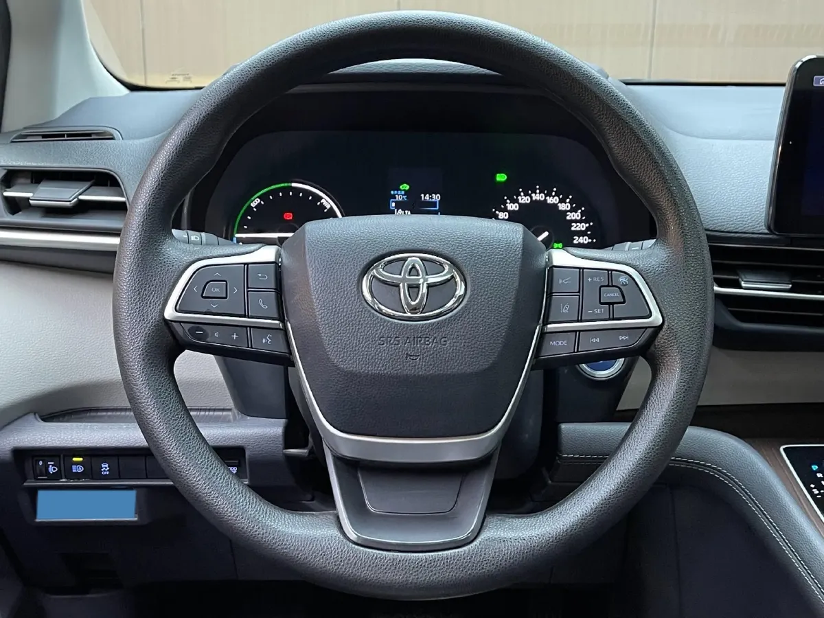2023 Toyota Sienna 2.5L 189HP L4 E-CVT Hybrid,autocango,china used car exporter,china ev exporter,chinese used car exporter,chinese used ev exporter