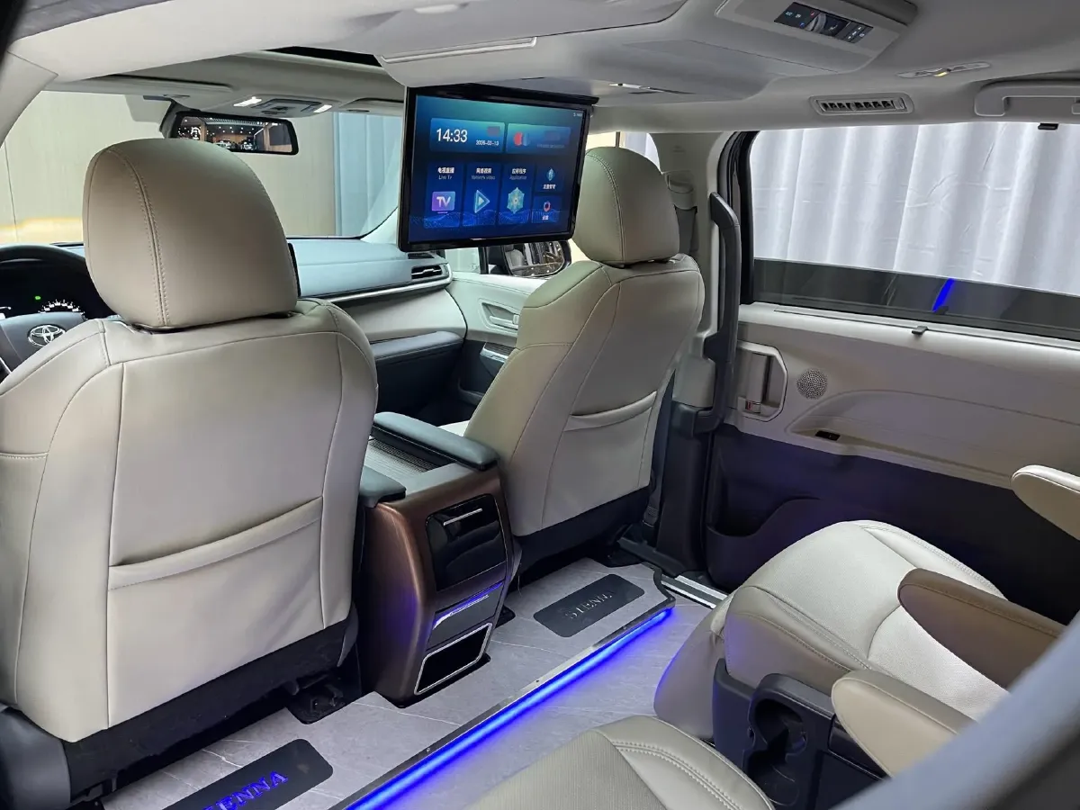 2023 Toyota Sienna 2.5L 189HP L4 E-CVT Hybrid,autocango,china used car exporter,china ev exporter,chinese used car exporter,chinese used ev exporter