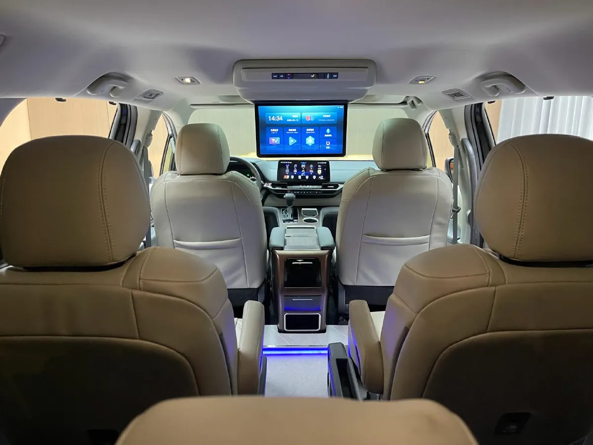 2023 Toyota Sienna 2.5L 189HP L4 E-CVT Hybrid,autocango,china used car exporter,china ev exporter,chinese used car exporter,chinese used ev exporter