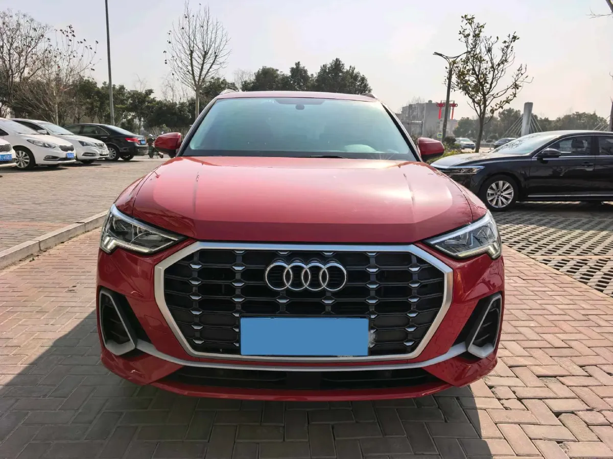 2021 Audi Q3 1.4T 150HP L4 7DCT,autocango,china used car exporter,china ev exporter,chinese used car exporter,chinese used ev exporter