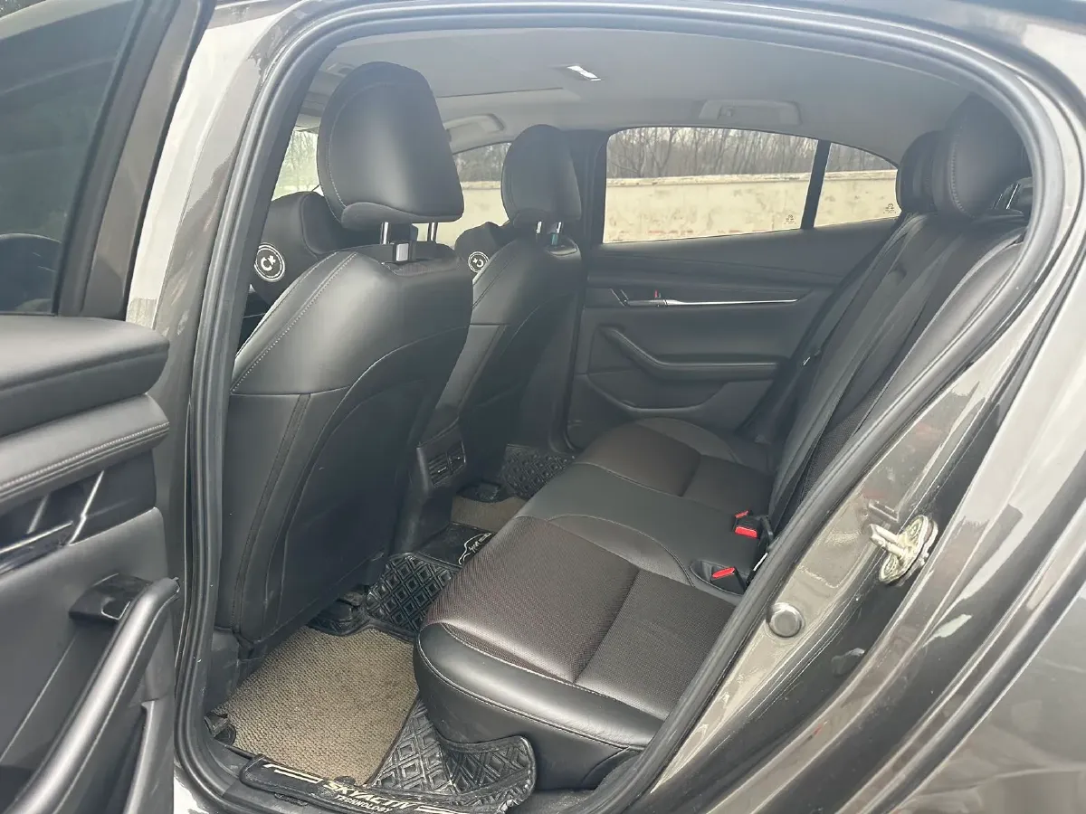 2021 Mazda 3 Axela 2.0L 158HP L4 6AT,autocango,china used car exporter,china ev exporter,chinese used car exporter,chinese used ev exporter