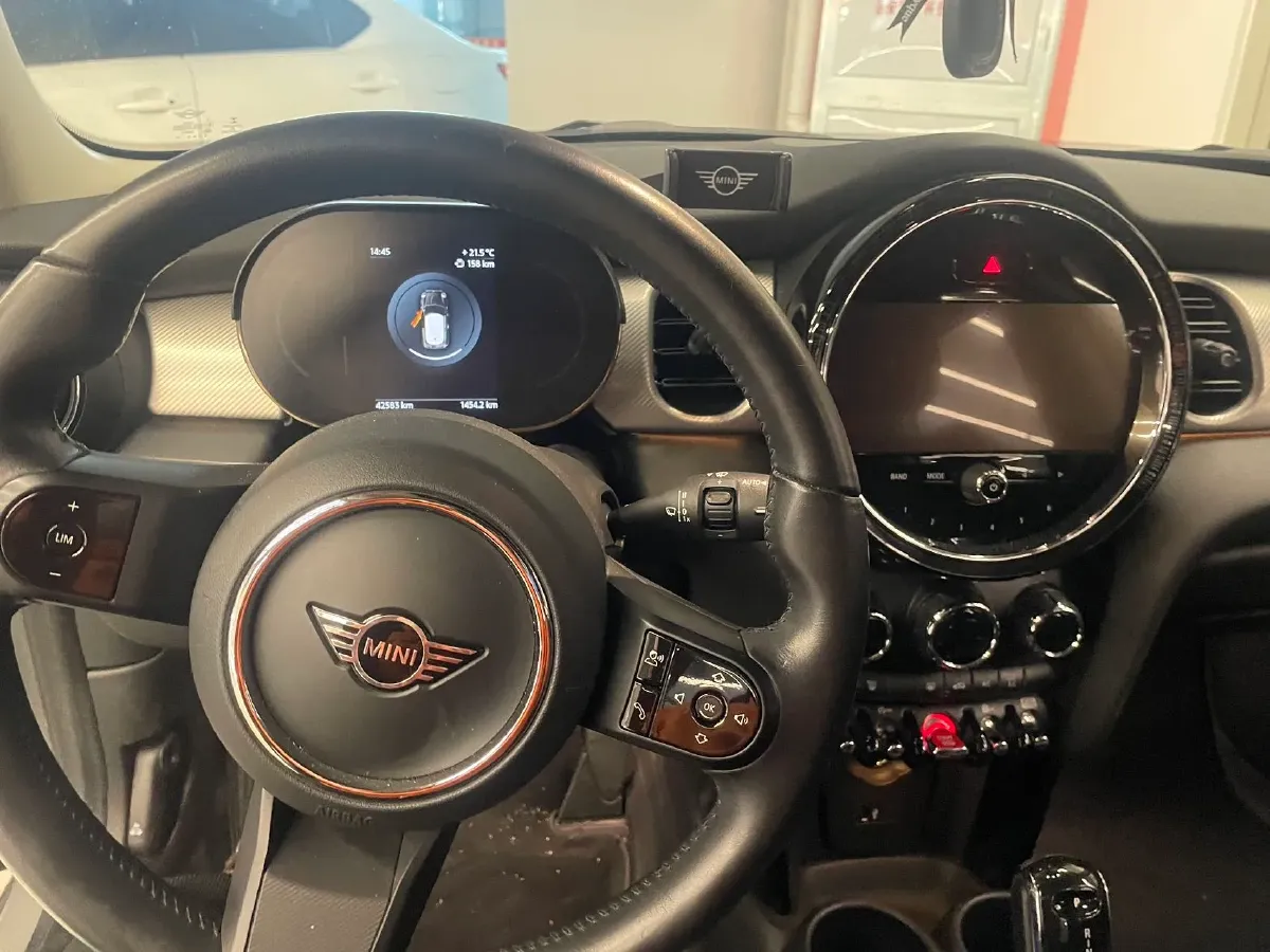 2022 MINI MINI 1.5T 136HP L3 7DCT,autocango,china used car exporter,china ev exporter,chinese used car exporter,chinese used ev exporter