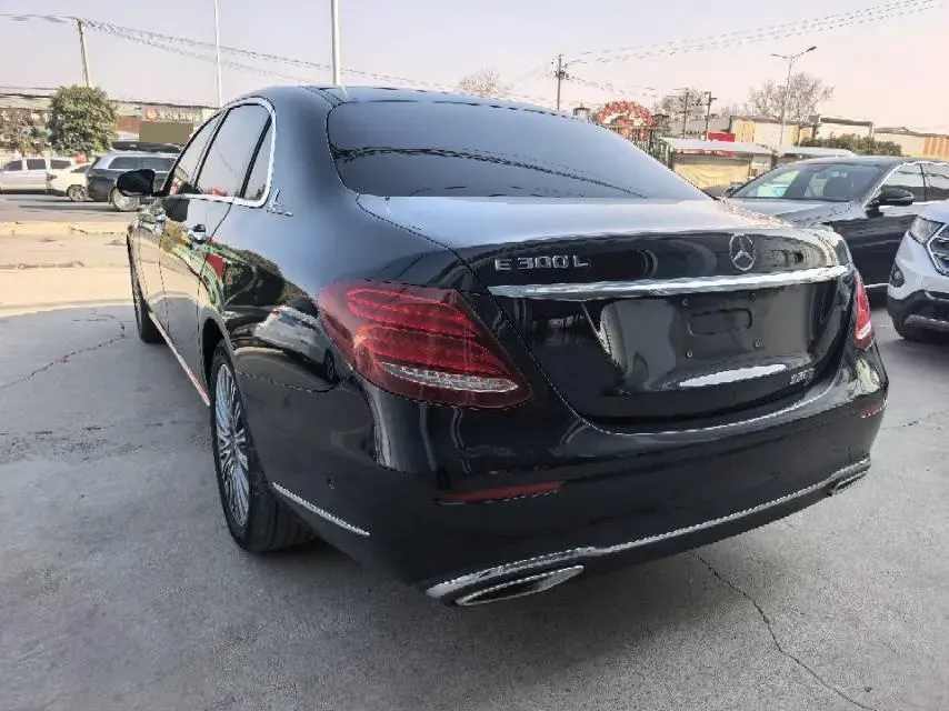 2020 Mercedes-Benz E Class 2.0T 258HP L4 9AT,autocango,china used car exporter,china ev exporter,chinese used car exporter,chinese used ev exporter
