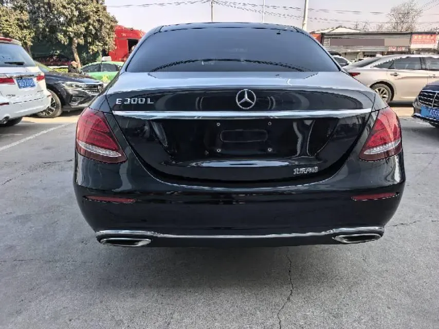 2020 Mercedes-Benz E Class 2.0T 258HP L4 9AT,autocango,china used car exporter,china ev exporter,chinese used car exporter,chinese used ev exporter
