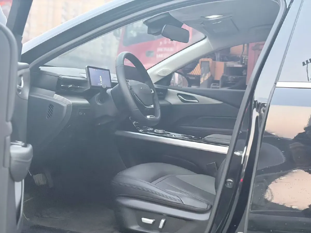 2024 WuLing XingGuang 1.5L 106HP L4 E-CVT PHEV 20.5KWH,autocango,china used car exporter,china ev exporter,chinese used car exporter,chinese used ev exporter