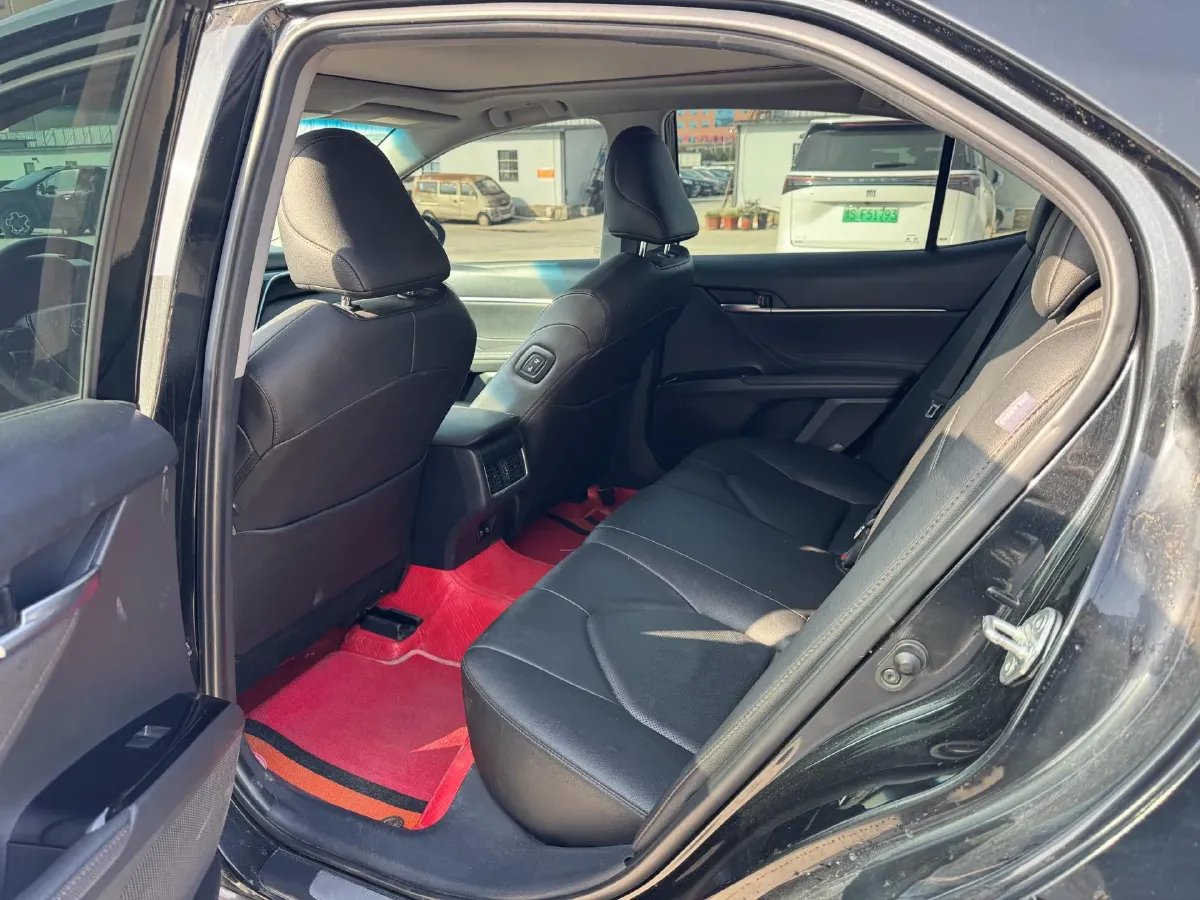 2021 Toyota Camry 2.5L 209HP L4 8AT,autocango,china used car exporter,china ev exporter,chinese used car exporter,chinese used ev exporter