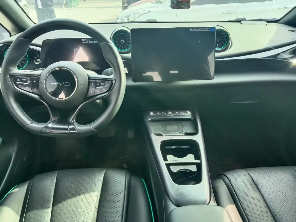 2025 BYD Dolphin BEV 45.12KWH,autocango,china used car exporter,china ev exporter,chinese used car exporter,chinese used ev exporter