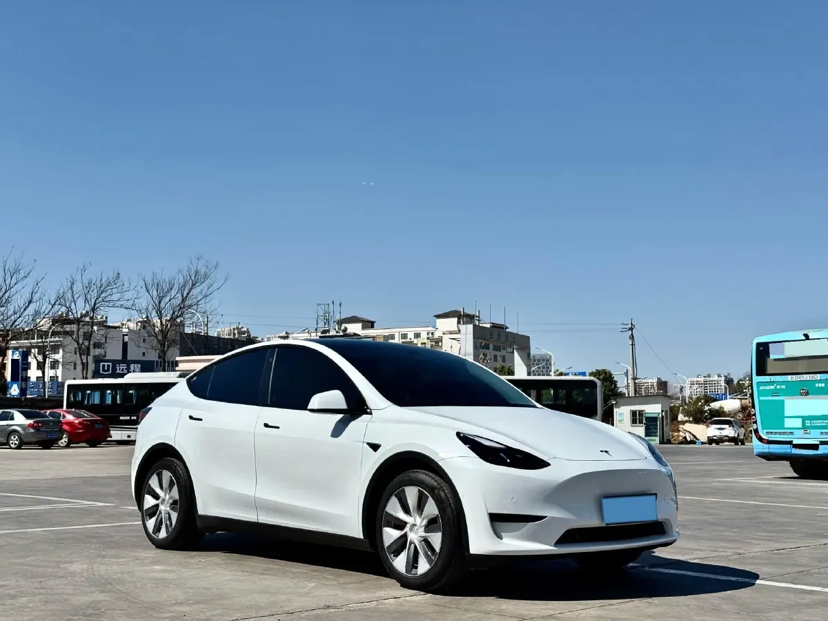2022 Tesla Model Y BEV 60KWH,autocango,china used car exporter,china ev exporter,chinese used car exporter,chinese used ev exporter