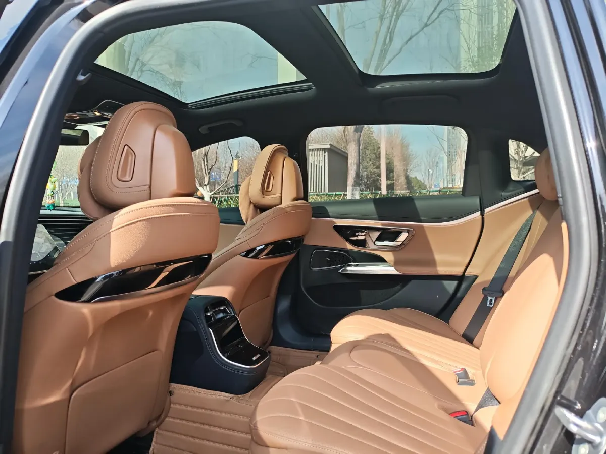 2024 Mercedes-Benz E Class 2.0T 204HP L4 9AT,autocango,china used car exporter,china ev exporter,chinese used car exporter,chinese used ev exporter