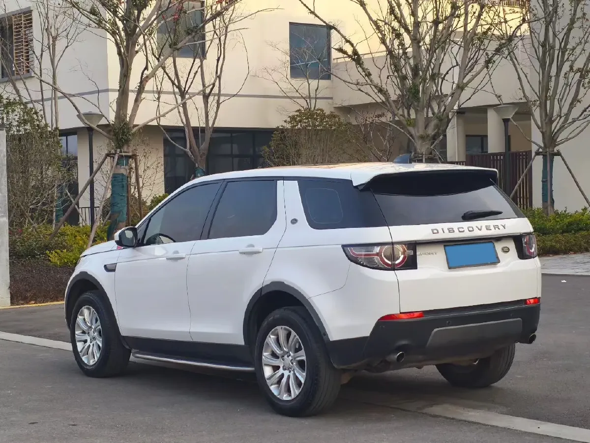 2019 Land Rover Discovery Sport 2.0T 241HP L4 9AT,autocango,china used car exporter,china ev exporter,chinese used car exporter,chinese used ev exporter