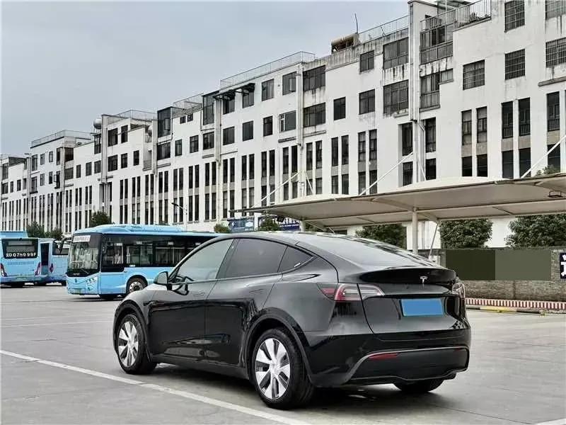 2022 BMW 3 Series 2.0T 184HP L4 8AT,autocango,china used car exporter,china ev exporter,chinese used car exporter,chinese used ev exporter