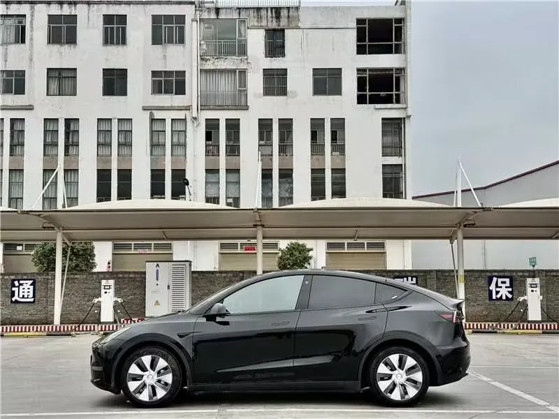 2022 BMW 3 Series 2.0T 184HP L4 8AT,autocango,china used car exporter,china ev exporter,chinese used car exporter,chinese used ev exporter