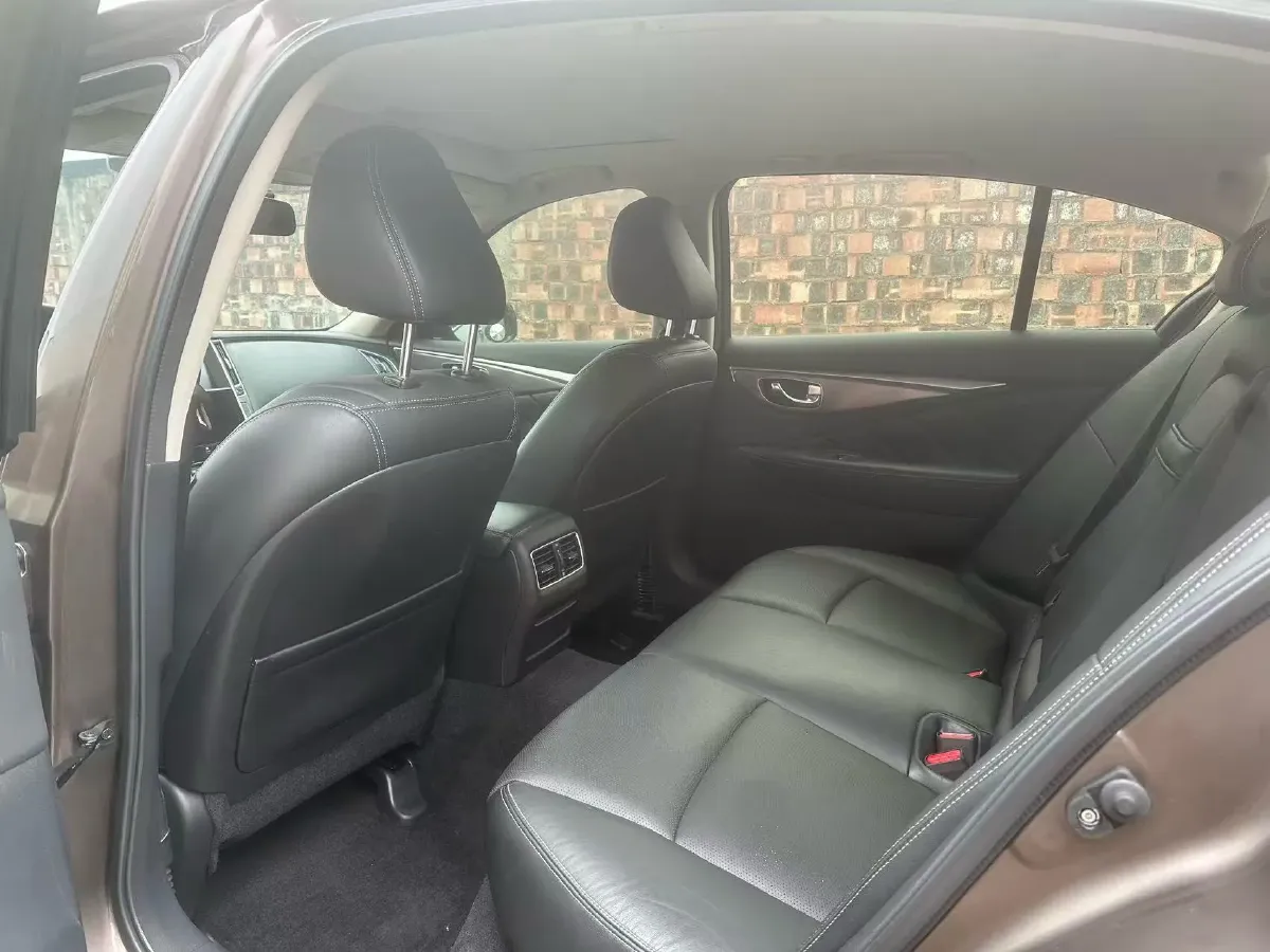 2016 Infiniti Q50L 2.0T 211HP L4 7AT,autocango,china used car exporter,china ev exporter,chinese used car exporter,chinese used ev exporter