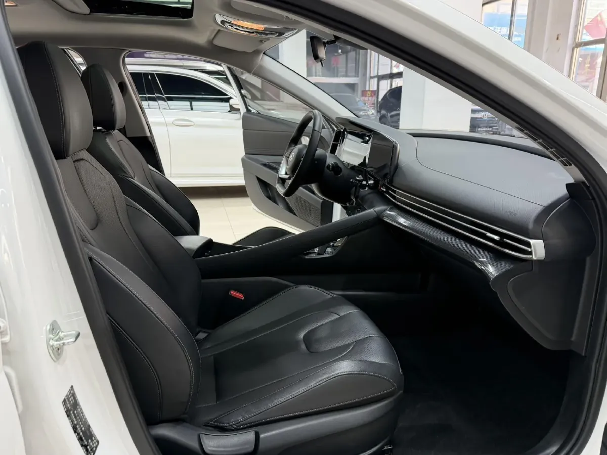 2022 Hyundai Elantra 1.5L 115HP L4 CVT,autocango,china used car exporter,china ev exporter,chinese used car exporter,chinese used ev exporter