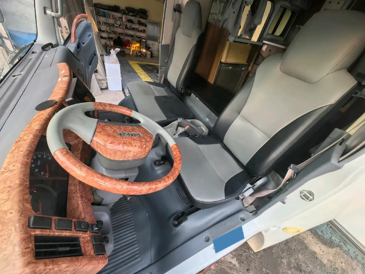 2007 Mitsubishi Pajero 3.8L 237HP V6 5AT,autocango,china used car exporter,china ev exporter,chinese used car exporter,chinese used ev exporter