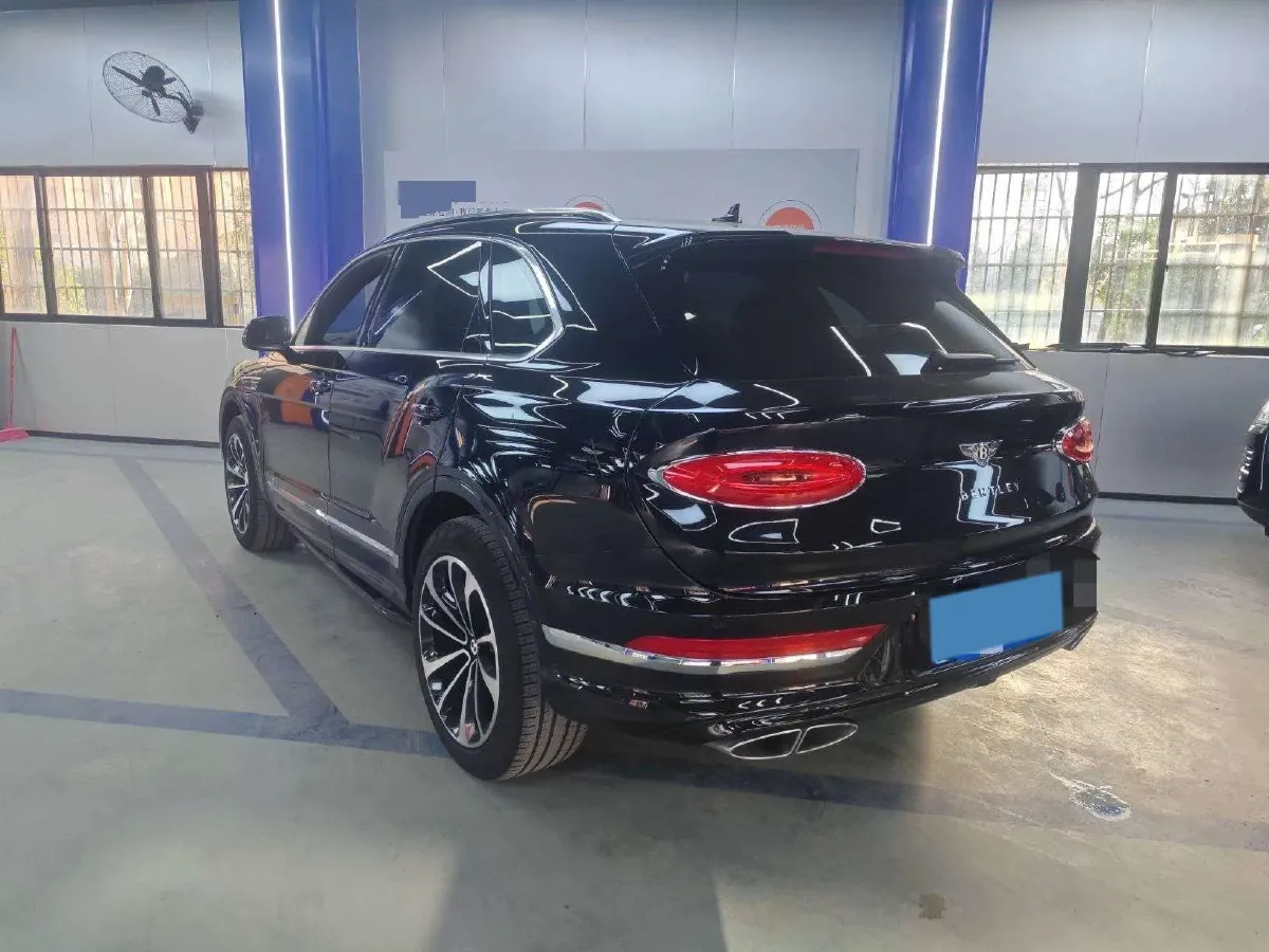 2021 Bentley Bentayga 4.0T 550HP V8 8AT,autocango,china used car exporter,china ev exporter,chinese used car exporter,chinese used ev exporter