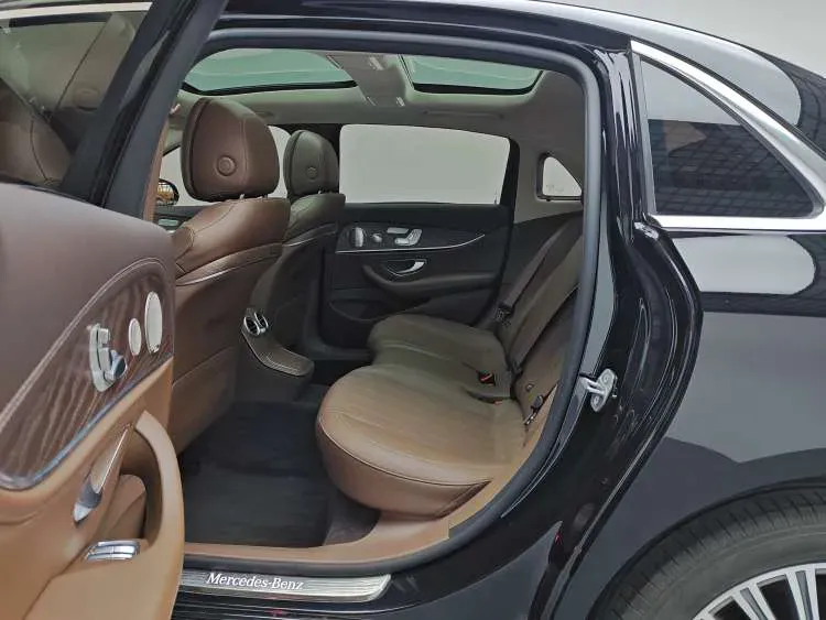 2022 Mercedes-Benz E Class 2.0T 258HP L4 9AT,autocango,china used car exporter,china ev exporter,chinese used car exporter,chinese used ev exporter