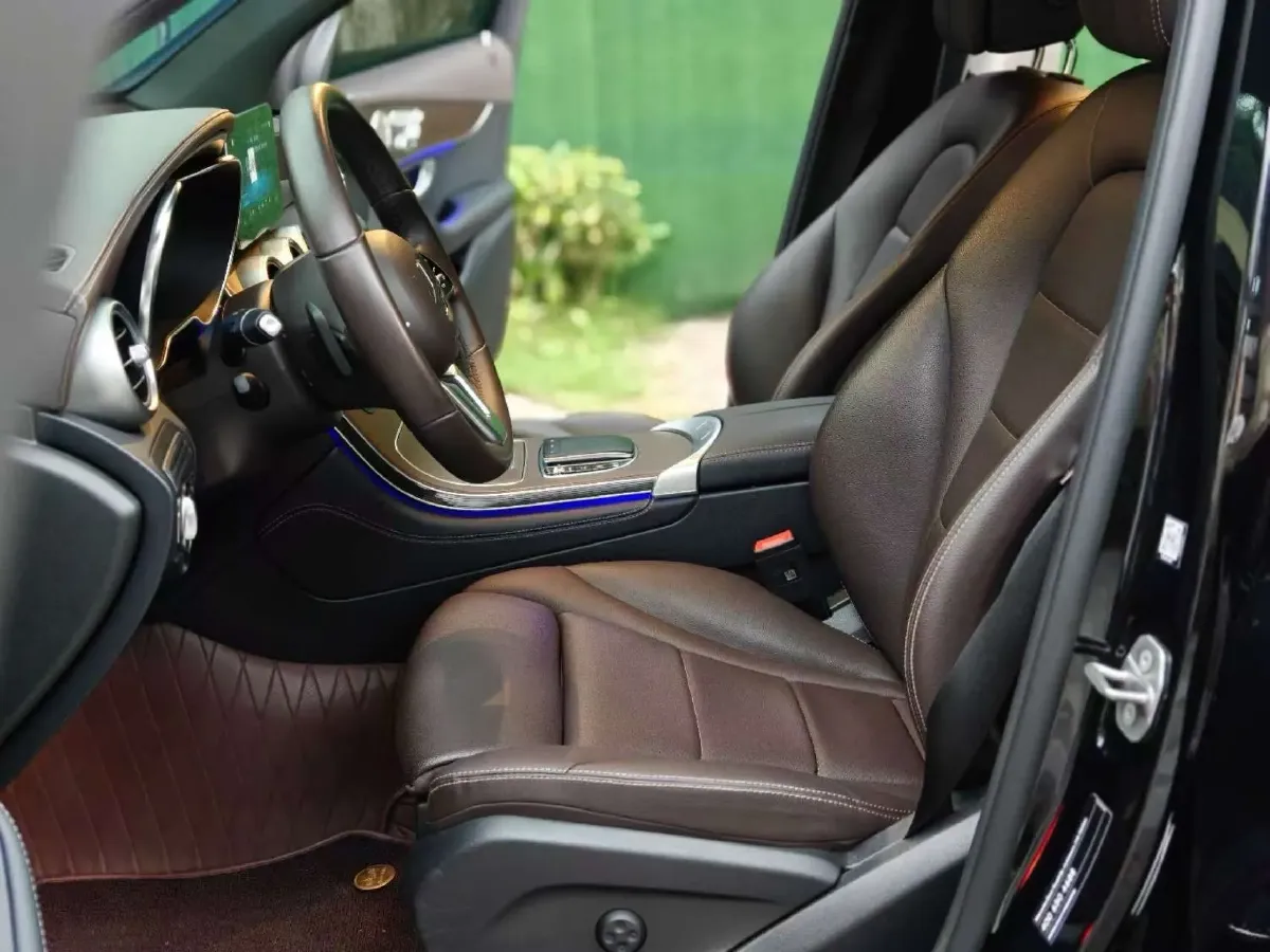 2022 Mercedes-Benz GLC Class 2.0T 258HP L4 9AT,autocango,china used car exporter,china ev exporter,chinese used car exporter,chinese used ev exporter