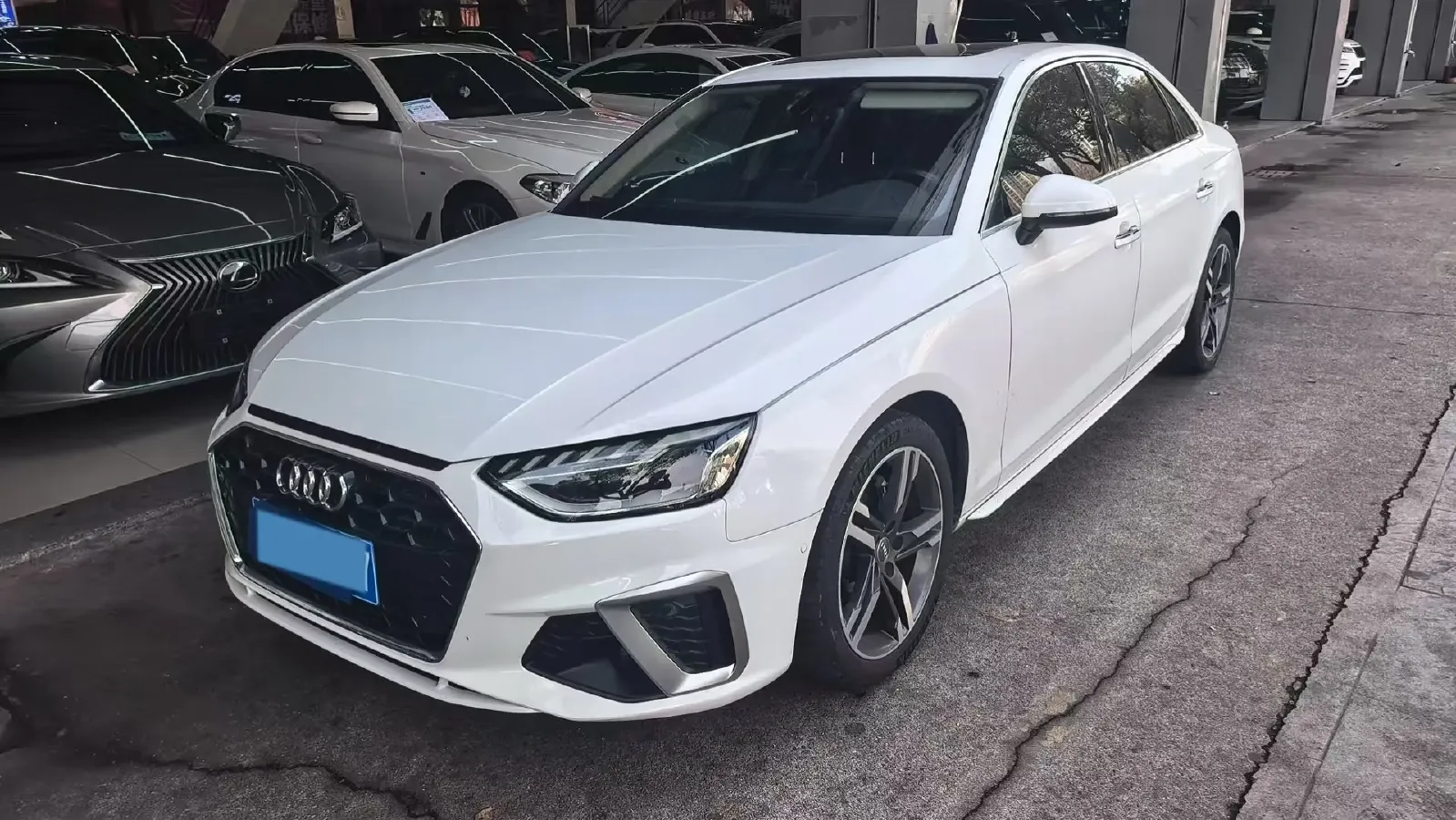 2020 Audi A4L 2.0T 190HP L4 7DCT,autocango,china used car exporter,china ev exporter,chinese used car exporter,chinese used ev exporter