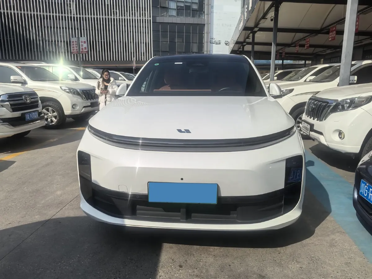 2024 Li L6 Range Extended 154HP L4 REEV 36.8KWH,autocango,china used car exporter,china ev exporter,chinese used car exporter,chinese used ev exporter