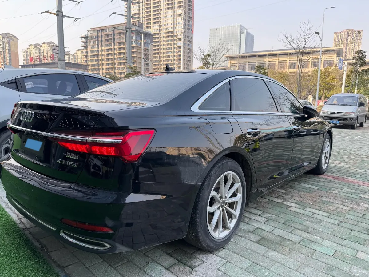 2020 Audi A6L 2.0T 190HP L4 7DCT,autocango,china used car exporter,china ev exporter,chinese used car exporter,chinese used ev exporter