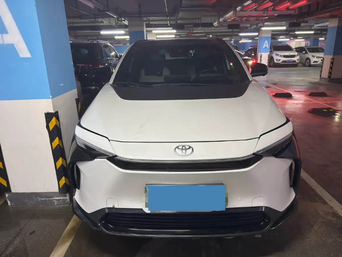 2022 Toyota bZ4X BEV 66.7KWH,autocango,china used car exporter,china ev exporter,chinese used car exporter,chinese used ev exporter