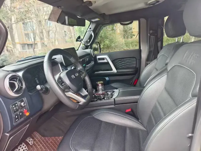 2023 Beijing BJ40 2.0T 224HP L4 8AT,autocango,china used car exporter,china ev exporter,chinese used car exporter,chinese used ev exporter
