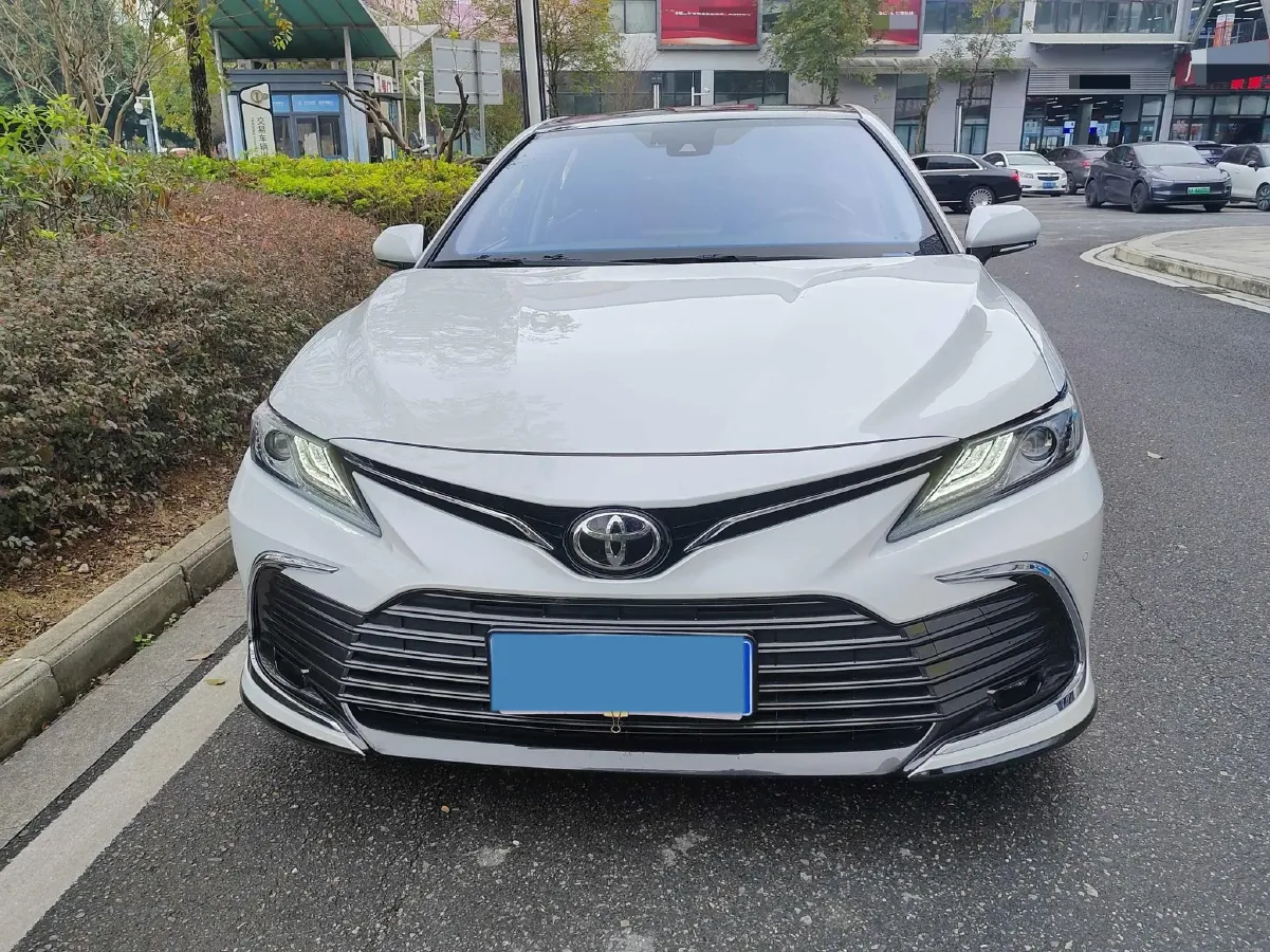 2021 Toyota Camry 2.5L 209HP L4 8AT,autocango,china used car exporter,china ev exporter,chinese used car exporter,chinese used ev exporter