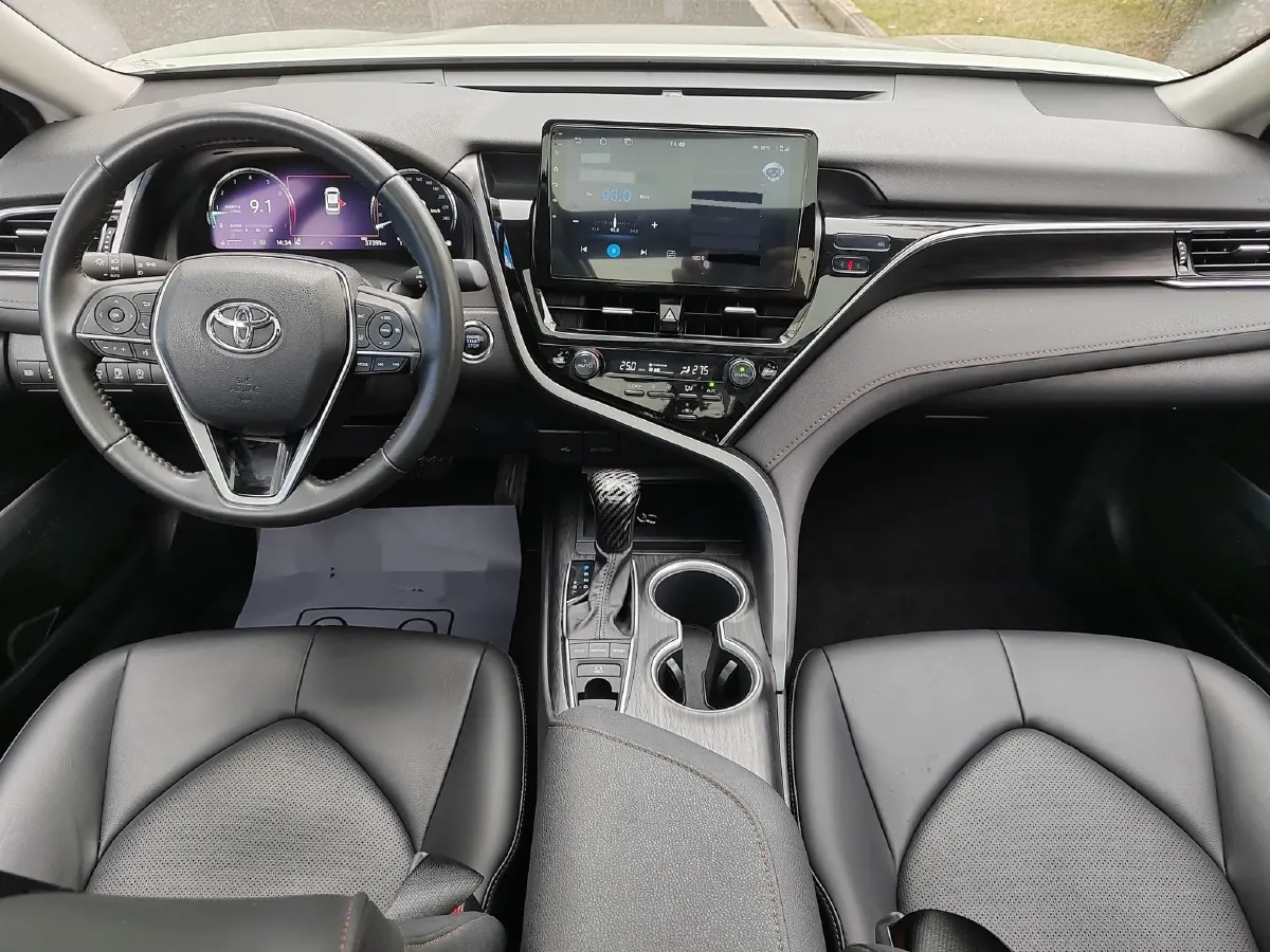 2021 Toyota Camry 2.5L 209HP L4 8AT,autocango,china used car exporter,china ev exporter,chinese used car exporter,chinese used ev exporter