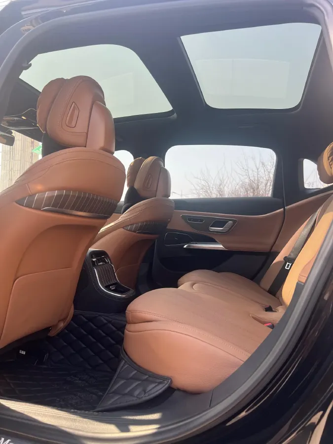 2024 Mercedes-Benz E Class 2.0T 204HP L4 9AT PHEV 25.4KWH,autocango,china used car exporter,china ev exporter,chinese used car exporter,chinese used ev exporter