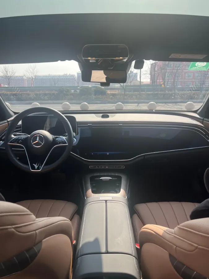 2024 Mercedes-Benz E Class 2.0T 204HP L4 9AT PHEV 25.4KWH,autocango,china used car exporter,china ev exporter,chinese used car exporter,chinese used ev exporter