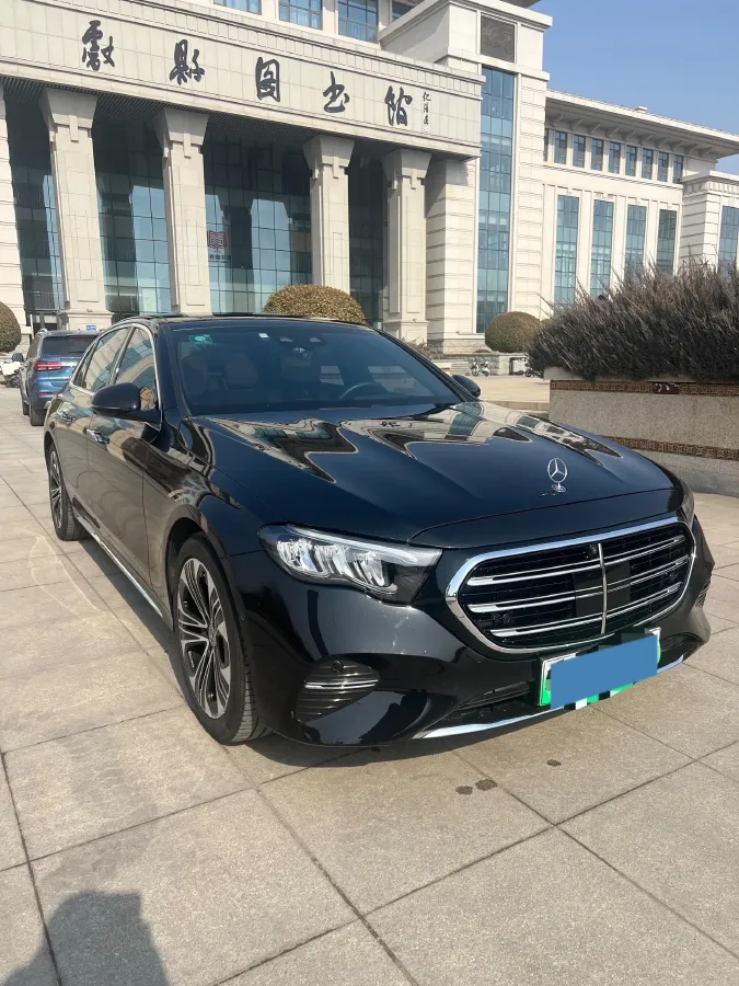 2024 Mercedes-Benz E Class 2.0T 204HP L4 9AT PHEV 25.4KWH,autocango,china used car exporter,china ev exporter,chinese used car exporter,chinese used ev exporter