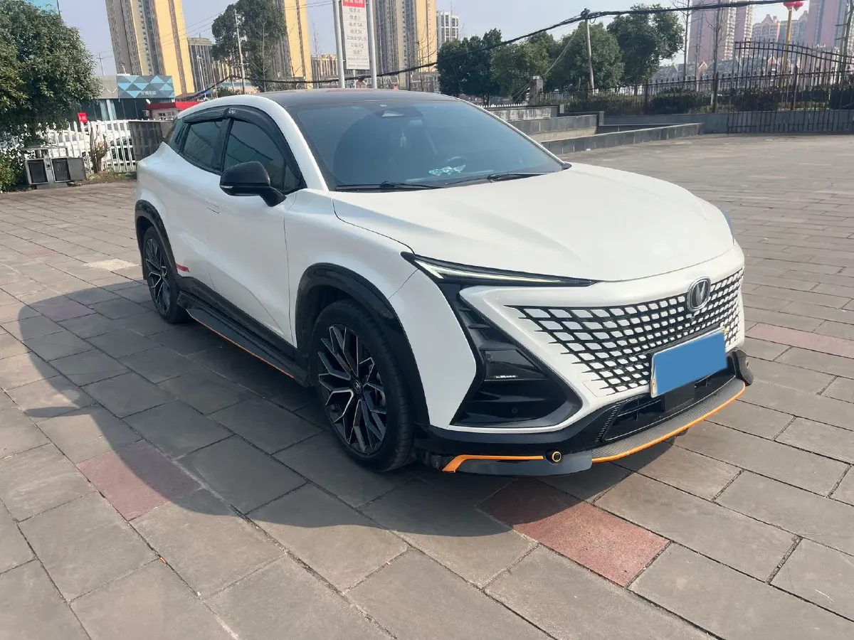 2022 ChangAn UNI-T 1.5T 188HP L4 7DCT,autocango,china used car exporter,china ev exporter,chinese used car exporter,chinese used ev exporter