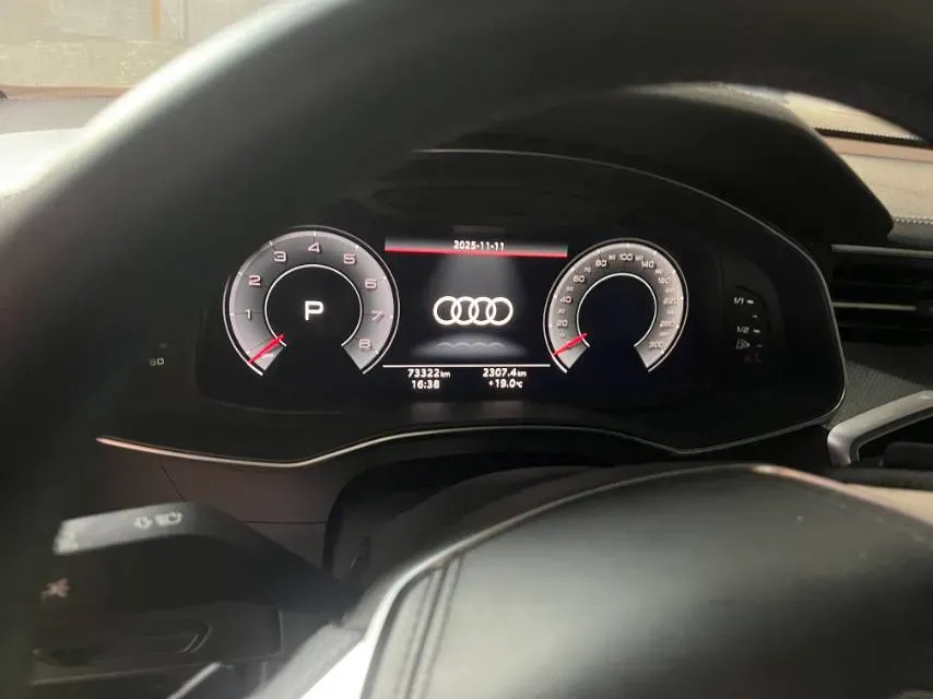 2024 Audi A6L 2.0T 245HP L4 7DCT,autocango,china used car exporter,china ev exporter,chinese used car exporter,chinese used ev exporter