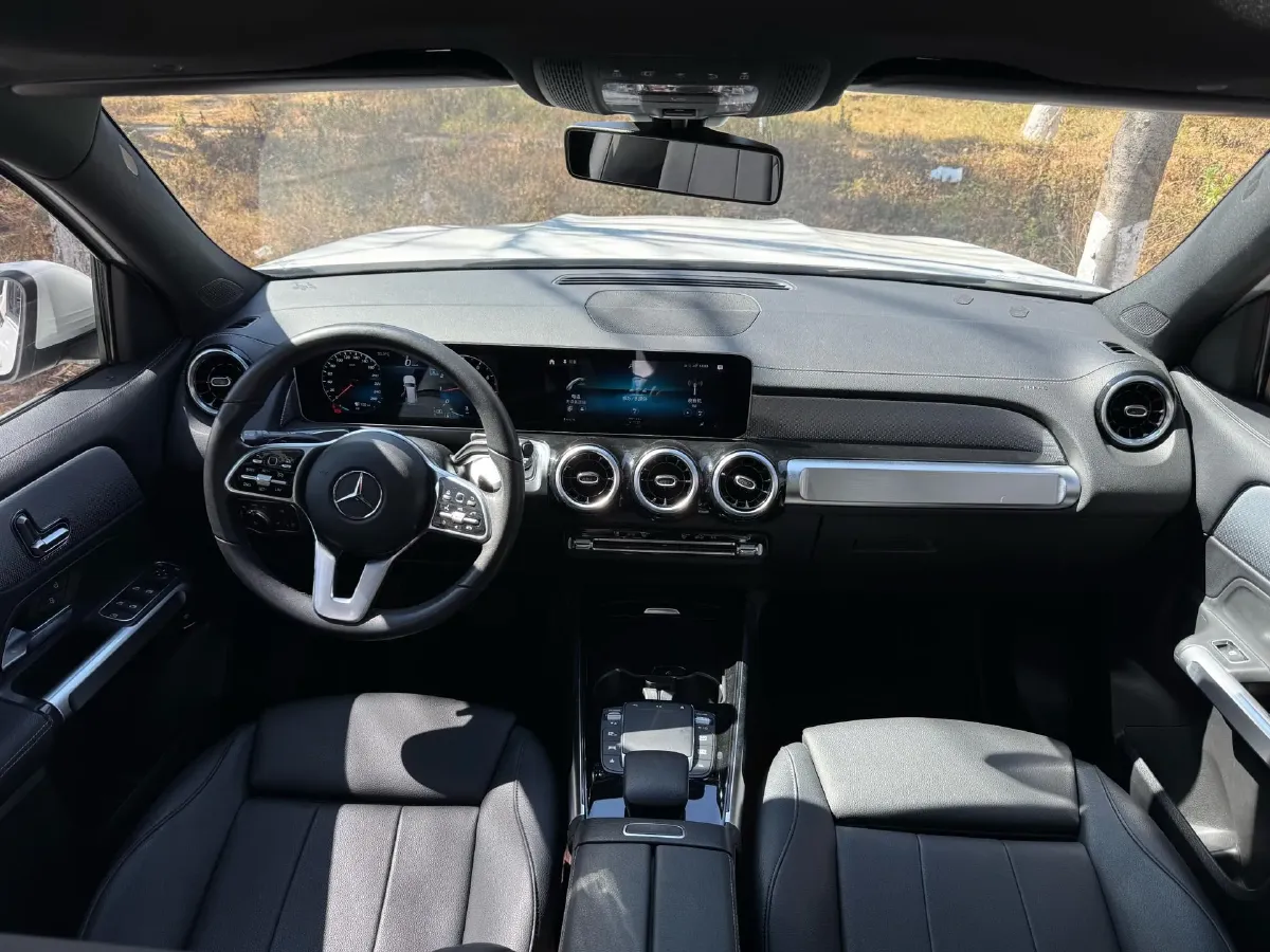 2020 Mercedes-Benz GLB Class 1.3T 136HP L4 7DCT,autocango,china used car exporter,china ev exporter,chinese used car exporter,chinese used ev exporter