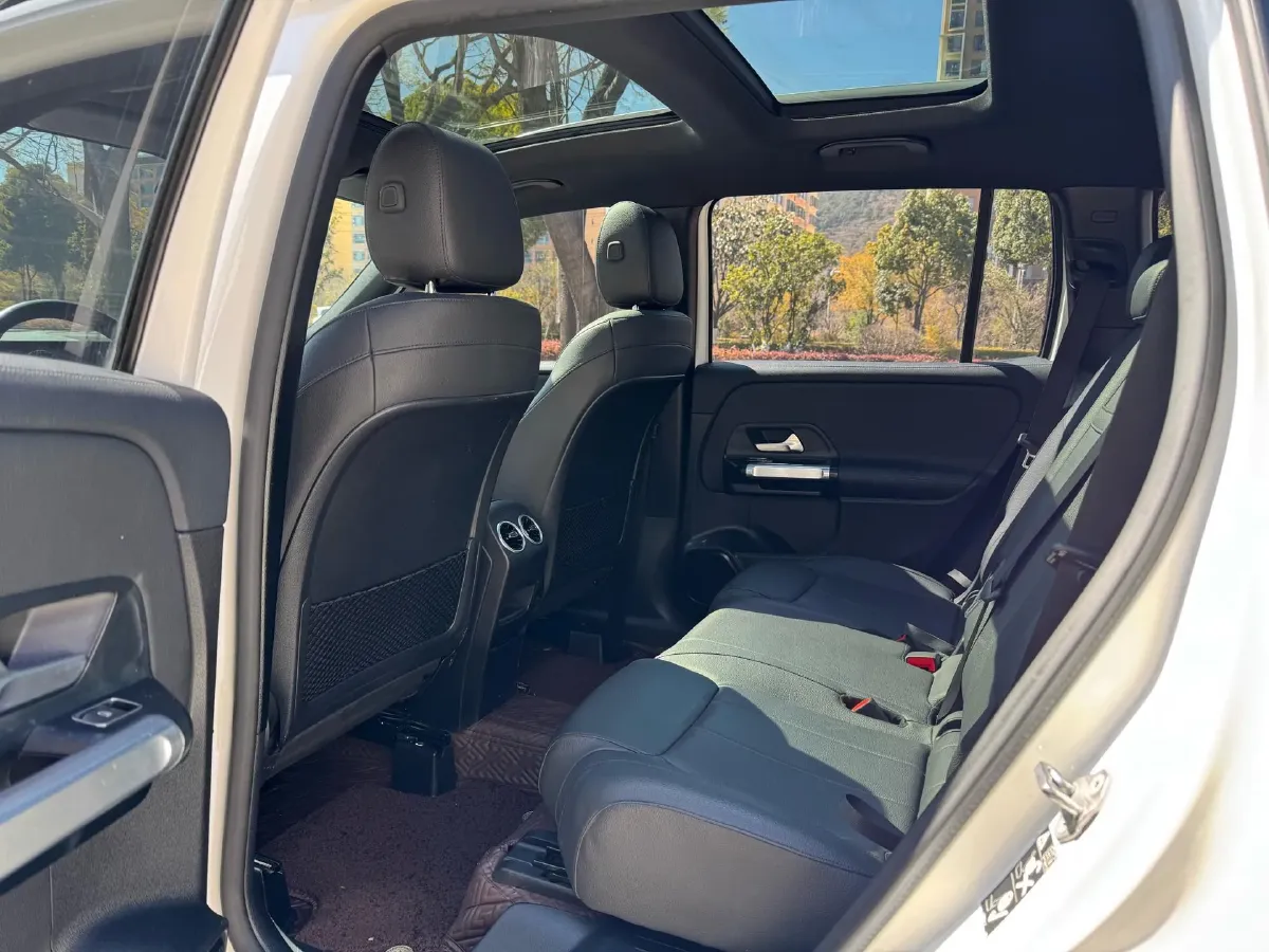 2020 Mercedes-Benz GLB Class 1.3T 136HP L4 7DCT,autocango,china used car exporter,china ev exporter,chinese used car exporter,chinese used ev exporter