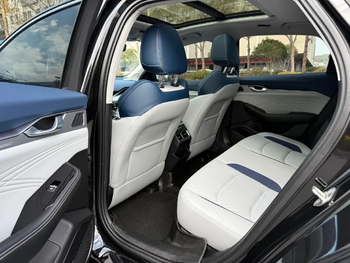 2021 Geely Preface 2.0T 190HP L4 7DCT,autocango,china used car exporter,china ev exporter,chinese used car exporter,chinese used ev exporter