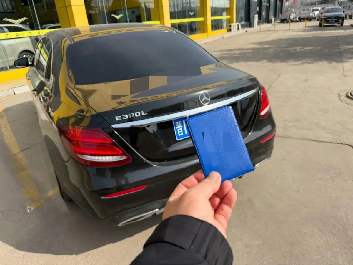 2020 Mercedes-Benz E Class 1.5T 184HP L4 9AT,autocango,china used car exporter,china ev exporter,chinese used car exporter,chinese used ev exporter