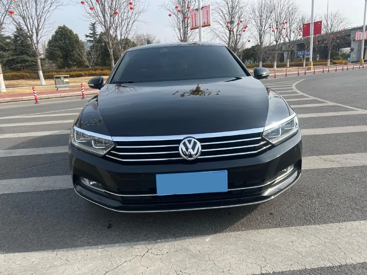 2018 Volkswagen Magotan 1.8T 180HP L4 7DCT,autocango,china used car exporter,china ev exporter,chinese used car exporter,chinese used ev exporter
