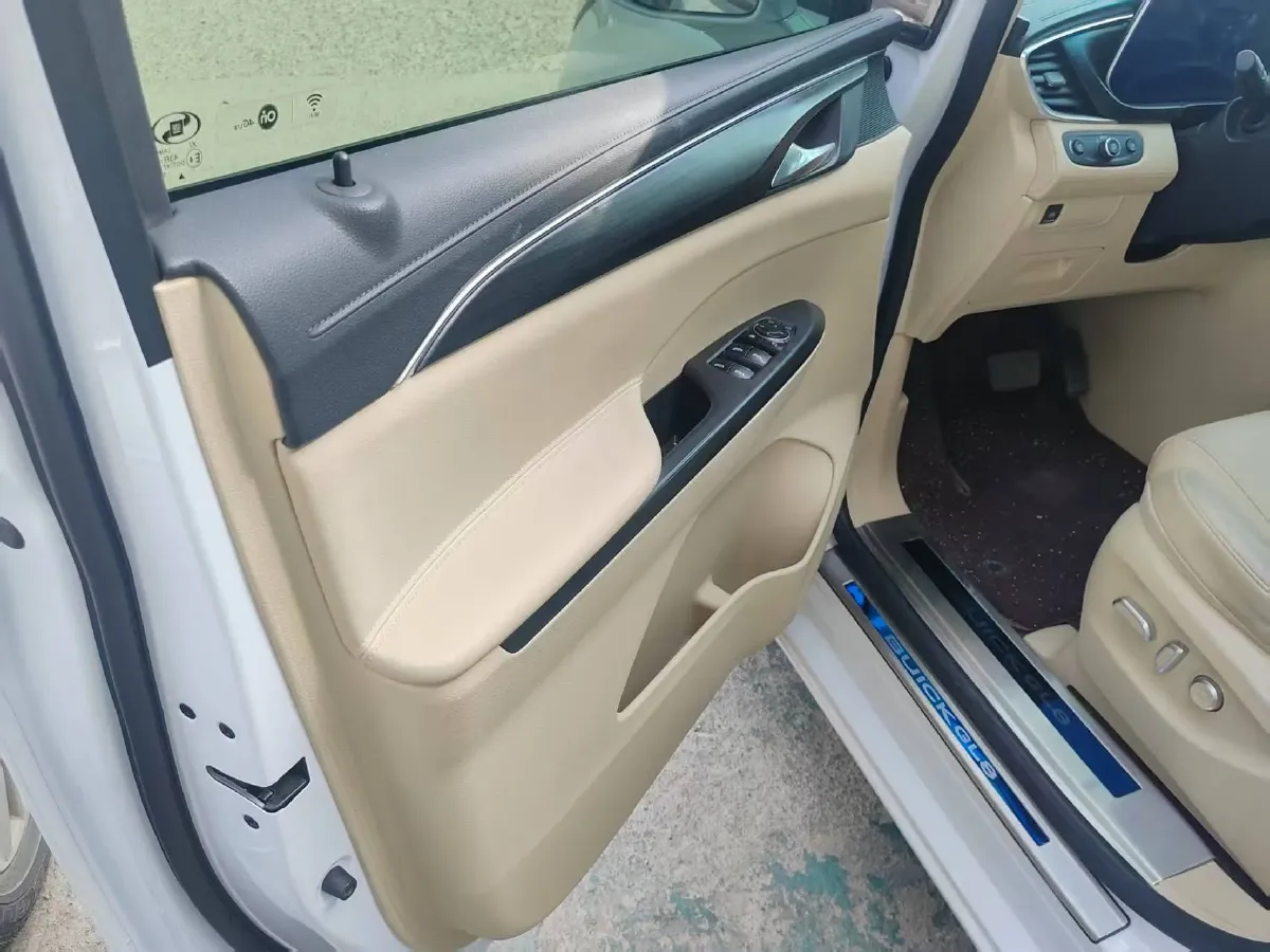 2023 Buick GL8 2.0T 237HP L4 9AT,autocango,china used car exporter,china ev exporter,chinese used car exporter,chinese used ev exporter