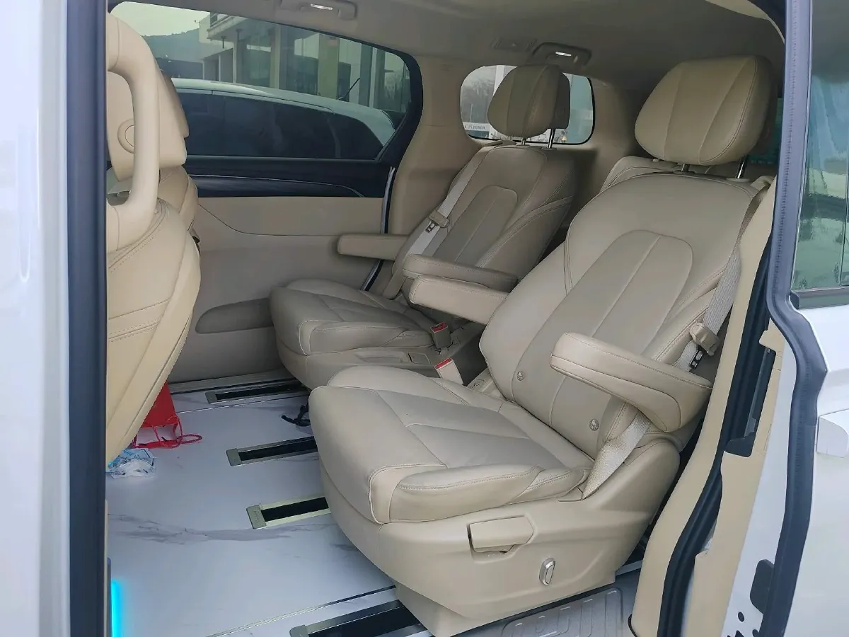 2023 Buick GL8 2.0T 237HP L4 9AT,autocango,china used car exporter,china ev exporter,chinese used car exporter,chinese used ev exporter